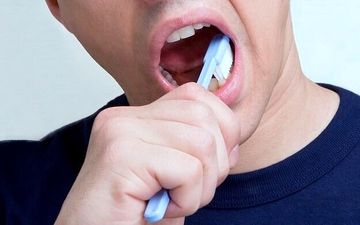 مسواک بزنید کرونا نمی گیرید!
