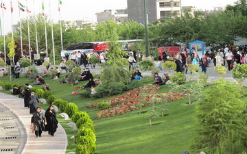 بوستان‌ها را برای دیده شدن آثار هنری آماده کنیم/ نمایش آثار هنری برتر در قالب سازه‌های حجمی ماندگار