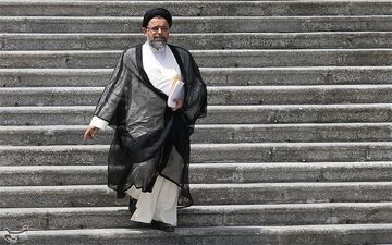  هشدار به وزیر اطلاعات بابت اظهارات اخیر خود درباره مفسدان اقتصادی