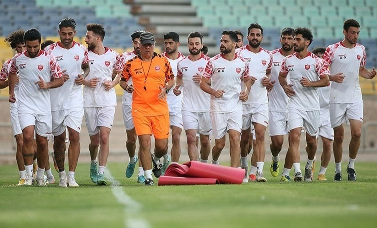 انتظاری: پرسپولیس در جذب مهاجم مثل استقلال عمل کند/ امیدوارم بازیکنان بزرگ کار بزرگی انجام دهند 