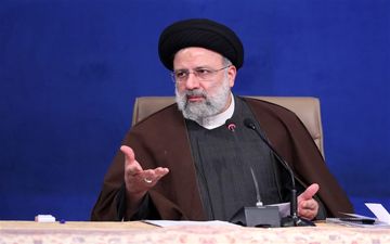 آیت‌الله رئیسی: هیچ‌کس ممنوع‌الورود نیست/ نسل‌های دوم و سوم ایرانیان خارج از کشور نیز ایرانی تلقی می‌شوند