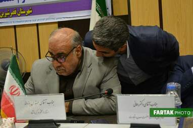 جلسه کارگروه توسعه صادرات غیر نفتی با حضور وزیر صمت، استاندار و جمعی از مدیران استان