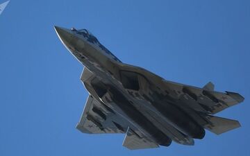 آزمایش موفق جنگنده پنهانکار «سوخو-57»
