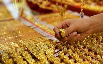 سقوط قیمت طلا در بازار جهانی؛ اونس به ۴۶۴۳ دلار رسید