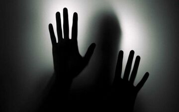 مرد مشهدی مچ زنش را در وضعیت اسفناکی گرفت!