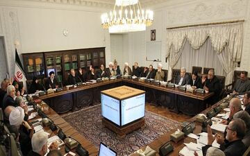 شورای عالی انقلاب فرهنگی کلیات سند رونق تولید در شرایط تحریم را تصویب کرد