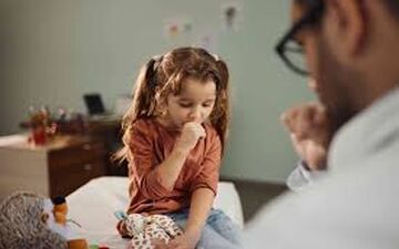 والدین عزیز در مورد سرفه صدروزه بیشتر بدانید!