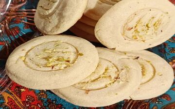 شیرینی زنجبیلی به روش سنتی رو این طوری درست کن/ فوق العاده میشه