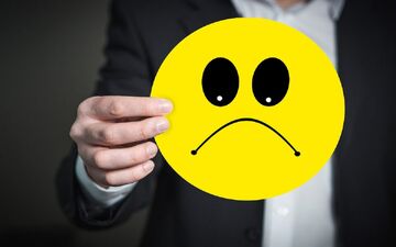 چرا حوصله هیچ کس و هیچ چیز رو نداریم؟ | درمان حوصله نداشتن