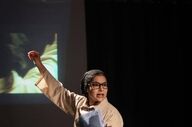 تمدید اجرای نمایش «غول جوجه‌تیغی» در عمارت هما