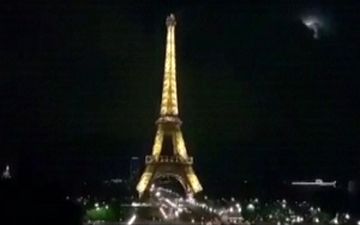 خاموش شدن چراغ‌های برج ایفل در احترام به قربانیان حوادث تروریستی تهران + فیلم