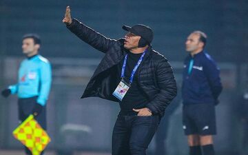  منصوریان: کیفیت بد زمین به ما و گل گهر ضربه زد 