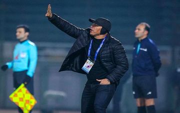  منصوریان: کیفیت بد زمین به ما و گل گهر ضربه زد 