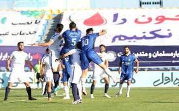 خطیبی به مربی یونانی اجازه‌ پیکان سواری می دهد؟
