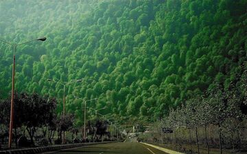 نمک آبرود از مقاصد اصلی طبیعت گردی ایران
