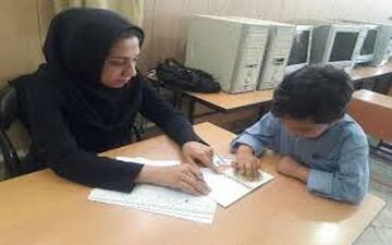 تشویق دانش‌آموزان به انجام تکالیف به‌صورت الکترونیک