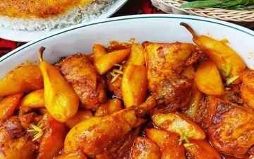 طرز تهیه خورش گلابی مجلسی | غذای خاص و خوش‌عطر با طعمی متفاوت و بی‌نظیر