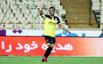 امیدوارم امسال هم قهرمانی پرسپولیس را ببینم
