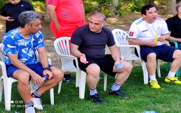 ستاره های ۹۸ میزبان ایوب اصغرخانی/ عزیزی و دین محمدی در آزادی پا به توپ شدند