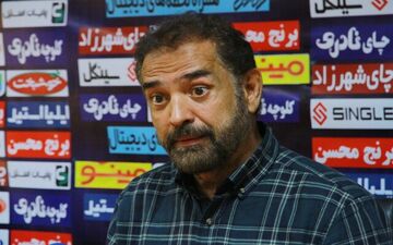 
فیروز کریمی نیامده رفت!
