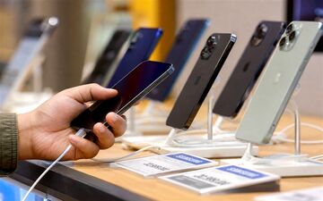 کاهش جزئی قیمت در بازار موبایل 
