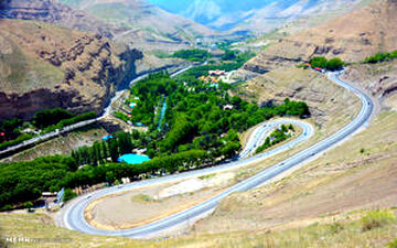 تخریب ساخت و سازهای غیرمجاز در جاده چالوس