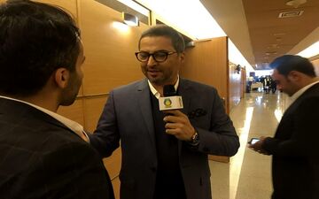  میناوند رسما خبرنگار شد(عکس)