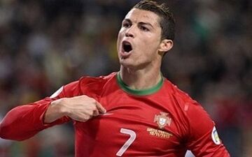  هواداران چینی رونالدو در دیدار با ایران/عکس