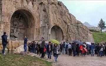 بازدید یک میلیون و ۲۰۰ هزار نفر از جاذبه‌های گردشگری کرمانشاه