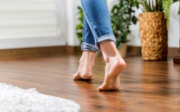 مرتب پاهایتان ترک می خورد؟کمبود ویتامین E دارید!

