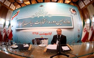 قالیباف قصد کنار کشیدن از صحنه انتخابات را ندارد