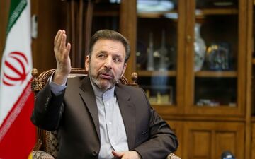 ایران برگ تبلیغاتی آمریکایی‌ها نیست/عراقچی دوشنبه به پاریس می‌رود