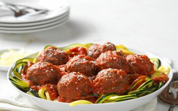 طرز تهیه قرمزه نخودچی؛ غذای سنتی و خوشمزه به سبک اصفهانی