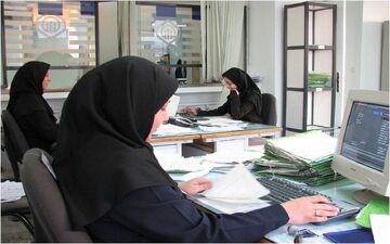این کارمندان ۵۰ درصد فوق العاده ویژه می‌گیرند