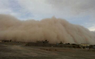  طوفان شن، نایینِ اصفهان را در نوردید