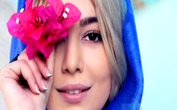خانم بازیگر مشهور با موهای قرمز رنگ عجیب بر بالین الناز شاکردوست 
