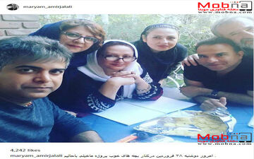 سلفی مریم امیرجلالی به همراه عوامل مجموعه ما خیلی باحالیم (عکس)