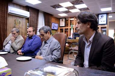 نشست اعضای انجمن نویسندگان، خبرنگاران و عکاسان ورزشی ایران - شعبه کرمانشاه با مدیرکل اداره ورزش و جوانان