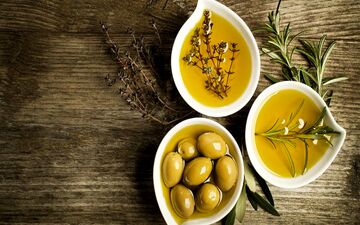 خوراکی‌هایی که باعث تغییر رنگ چشم می‌شوند!