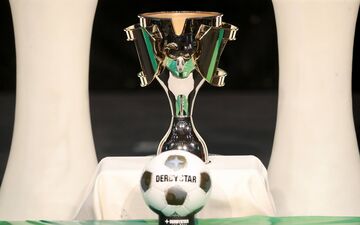 لیگ بیست‌وپنجم بدون قهرمان ماند؛ اهدای جام به استقلال منتفی است
