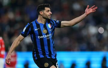 نه به نیازمند، آغوش باز برای طارمی؛ نقل و انتقالات پرسپولیس داغ شد!
