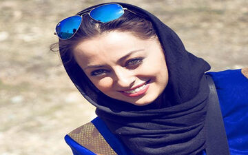 سلفی نفیسه روشن با پوششی متفاوت در جزیره کیش / عکس