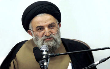 آیت الله غروی:
عفاف قبل از اینکه یک مفهوم فقهی باشد یک موضوع اخلاقی است
