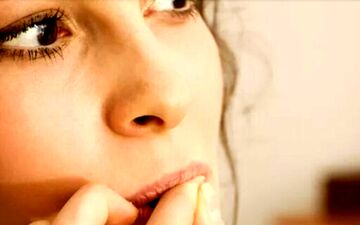 راهکاری برای جلوگیری از ناخن جویدن و کندن پوست