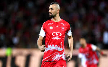 تصمیم جنجالی سرمربی پرسپولیس؛ هاشمیان دورسون را نمی‌خواهد!