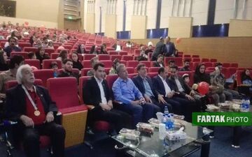 مراسم تجلیل از اهداکنندگان خون به روایت تصویر