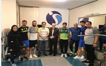  بازدید سرزده منصوریان از 4مصدوم استقلال