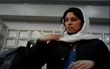 لحظه دستگیری نازنین زاغری در فرودگاه + فیلم