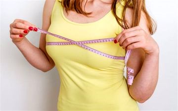 راهکارهای حیرت‌انگیز برای کوچک شدن اندازه سینه: چیزهایی که باید امتحان کنید