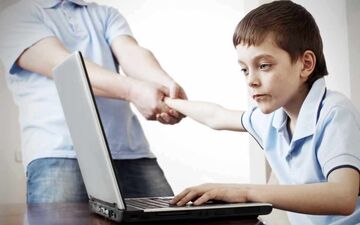پروپاگاندای مسموم و لبه‌ی تیز آن علیه نوجوانان